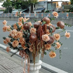 dallasflower-lanhodiep-Lẵng Hoa Chúc Mừng Cúc Mẫu Đơn và Hoa Hồng - L012