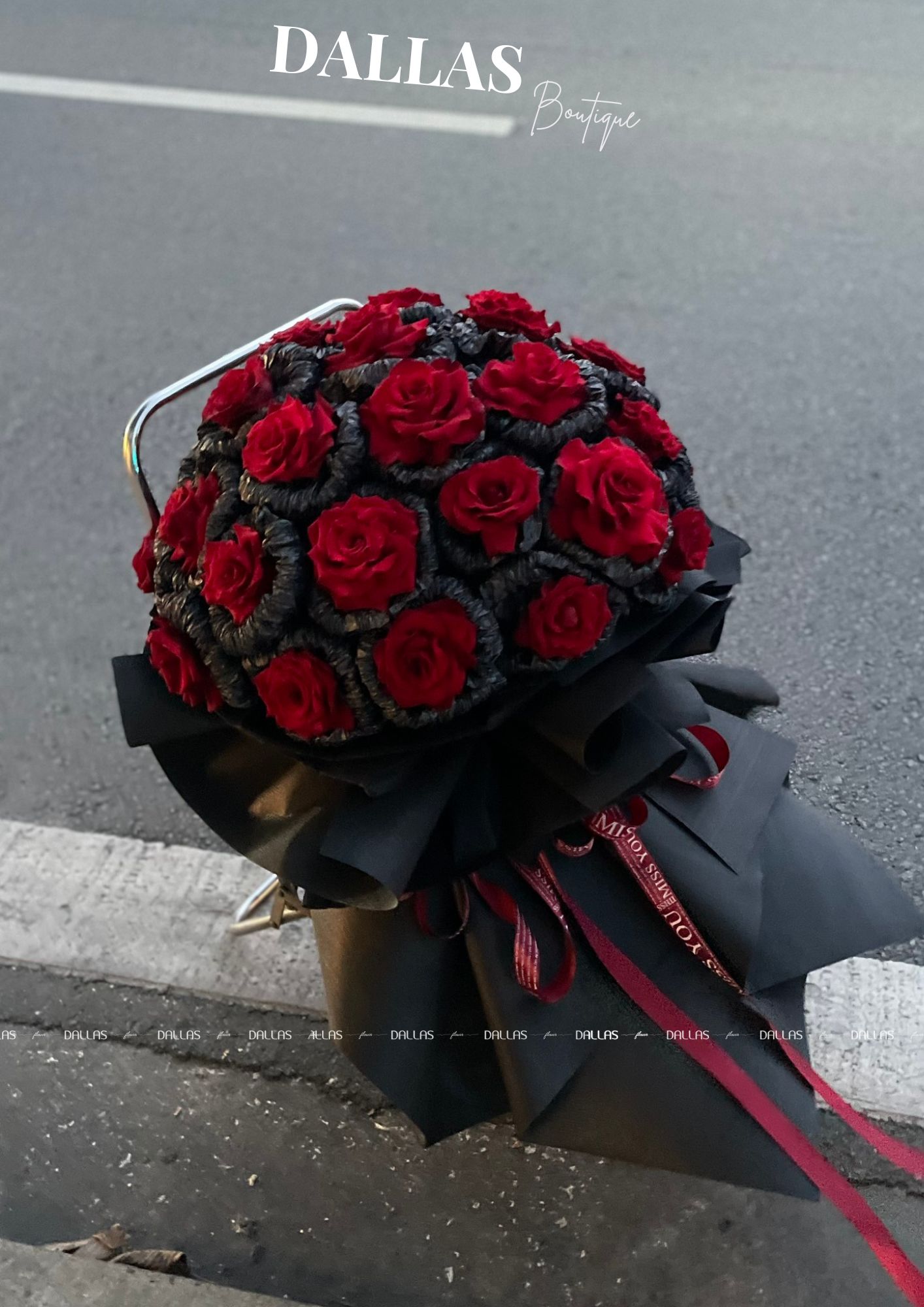 Bó Hoa Hồng Đỏ Ecuador 30 Bông Siêu To -(B02/30) Bó Hoa Hồng Đỏ Ecuador 30 Bông Siêu To -(B02/30)