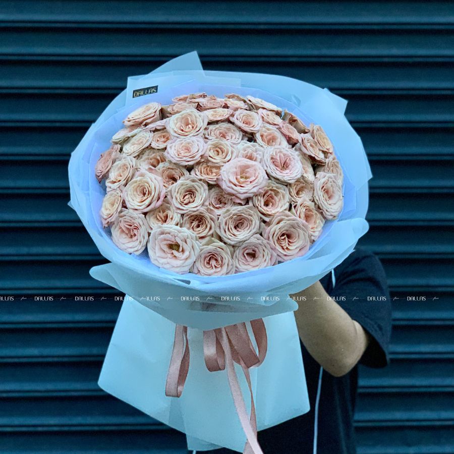 Bó Hoa Hồng Cappuccino 55 Bông (B16-W55) Bó Hoa Hồng Cappuccino 55 Bông (B16-W55)