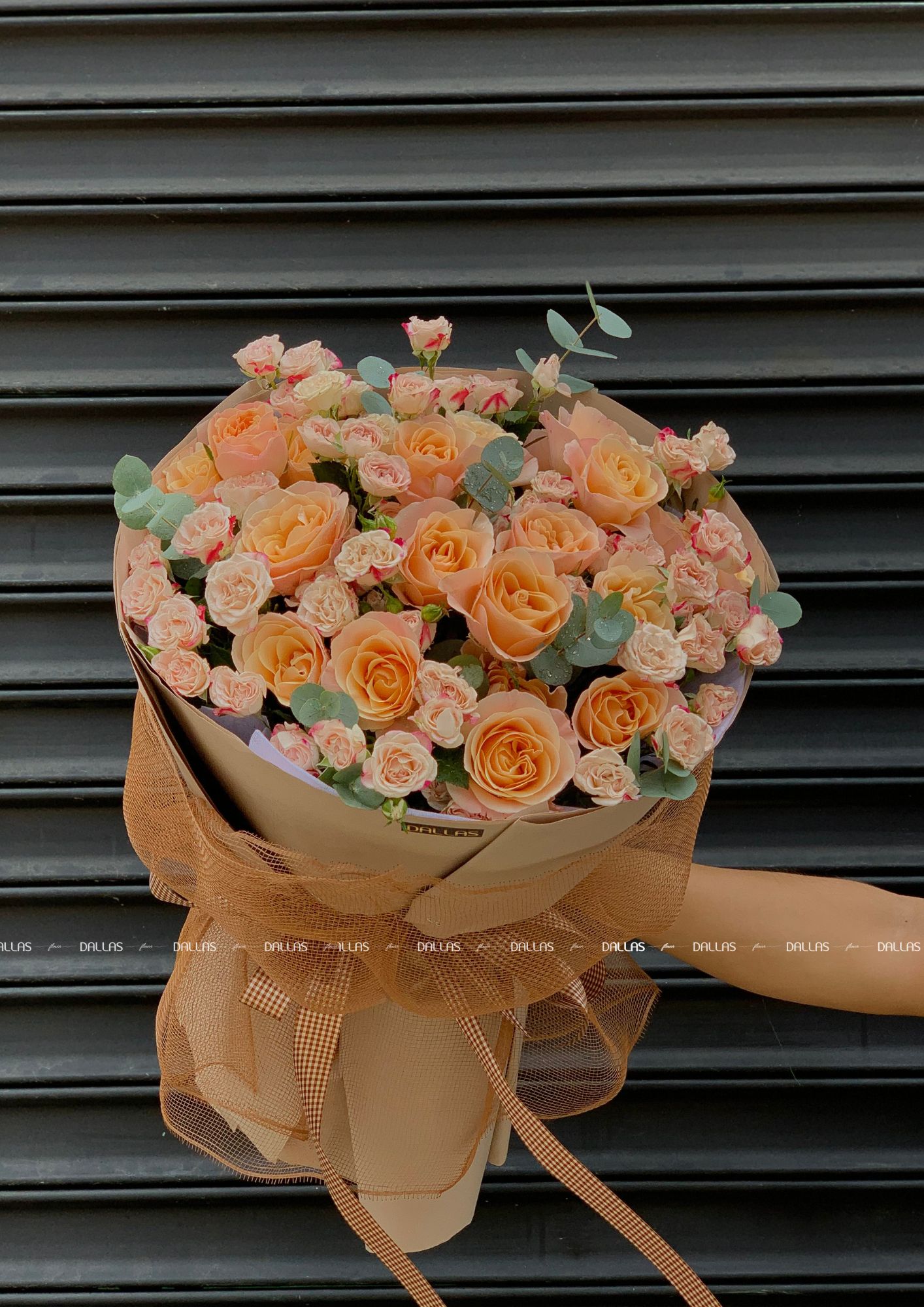 Bó Hoa Hồng Chùm Mix Romantic (B13-M25) Bó Hoa Hồng Chùm Mix Romantic (B13-M25)